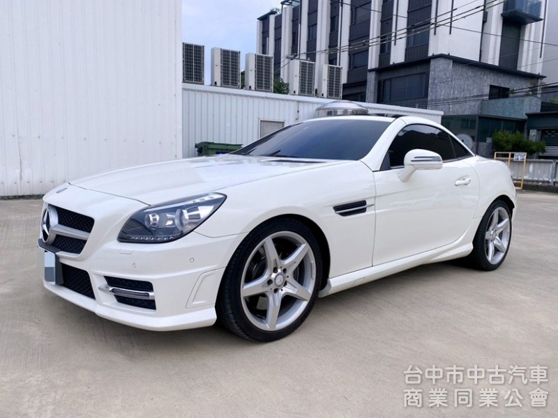 硬頂轎跑敞篷 總代理AMG豪華版 玻璃頂套件 防風導流板 AMG平底方向盤 HK音響