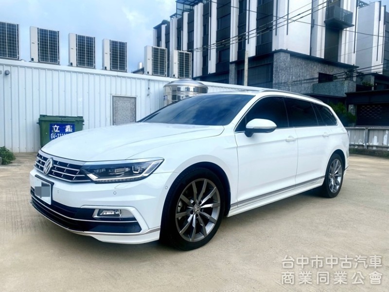 2019式 Passat Variant 330 R Line 超低里程 冷熱通風/按摩座椅 全景天窗 ACC自動跟車