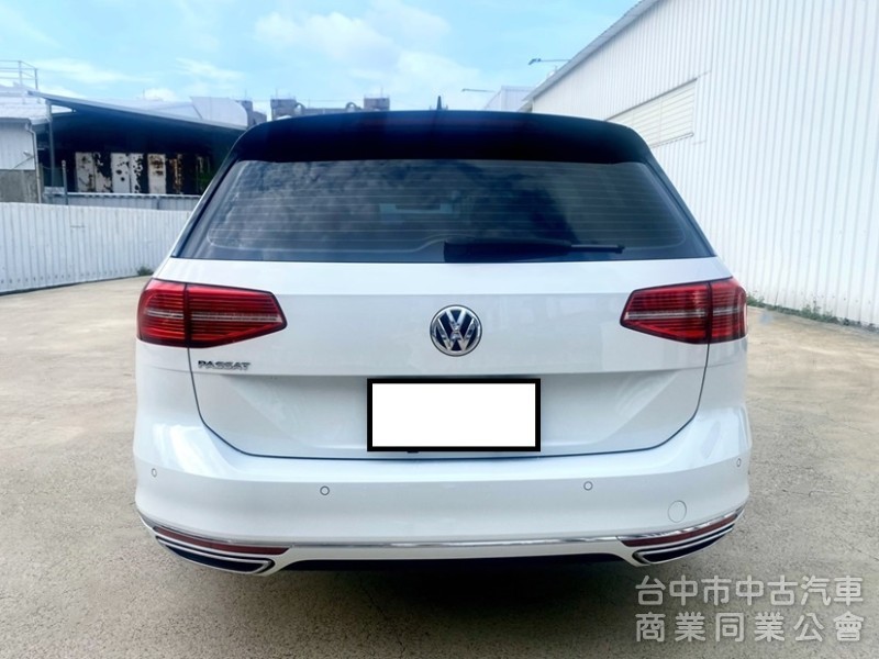 2019式 Passat Variant 330 R Line 超低里程 冷熱通風/按摩座椅 全景天窗 ACC自動跟車