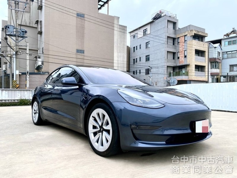 2022 LR 長程版 低里程 新式AMD晶片系統 新式CCS2 全車零件原廠保固中！