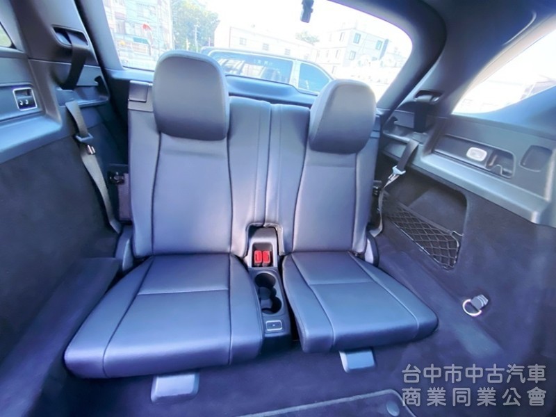 GLE450 4Matic 台灣賓士總代理 全程原廠保養 選配7人座 全套23P智慧駕駛 全景玻璃天窗