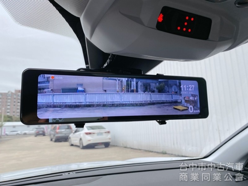 2020 5008全新第二代 1.5 BlueHDi Allure 市場稀有釋出！法式優雅美學 5+2 SUV