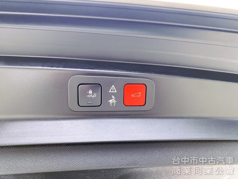 2020 5008全新第二代 1.5 BlueHDi Allure 市場稀有釋出！法式優雅美學 5+2 SUV
