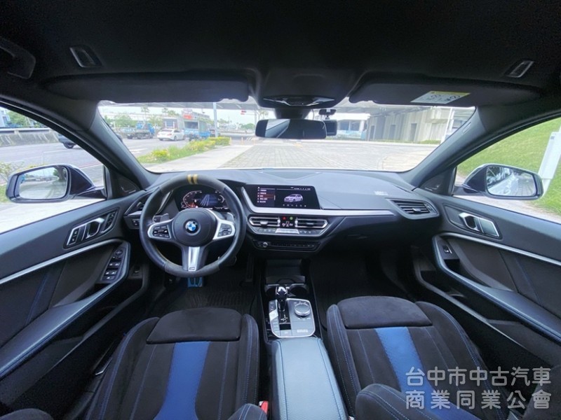 一手女用低里程 M Sport套件 全數位虛擬座艙 跑車化座椅 HK音響 手機數位鑰匙