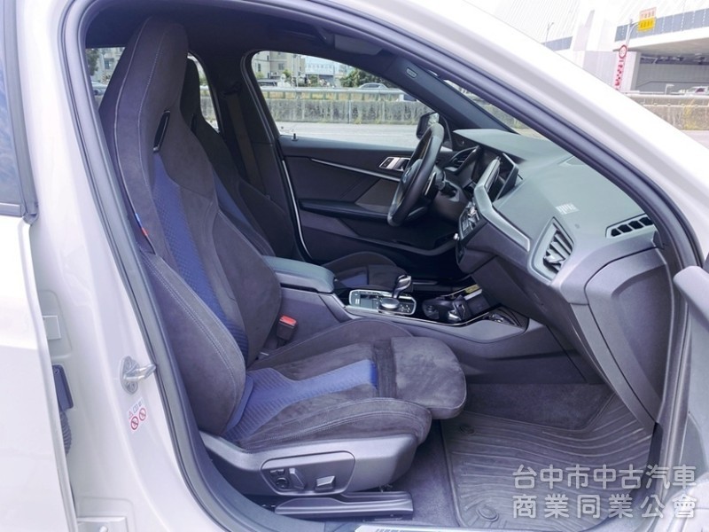 一手女用低里程 M Sport套件 全數位虛擬座艙 跑車化座椅 HK音響 手機數位鑰匙