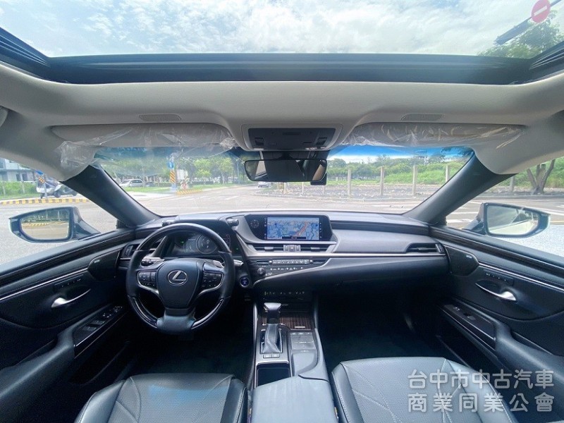 2020式 ES300h 旗艦版 全新第七代大改款 全速域自動跟車 車道維持置中 MK音響 360環景 抬頭顯示