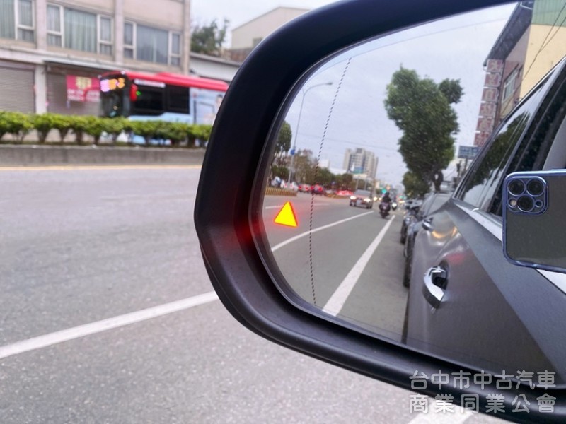 2020式 GLE350d 4Matic 總代理公司貨 全車頂級手工包膜 金屬髮絲紋霧面黑 23P全智慧駕駛