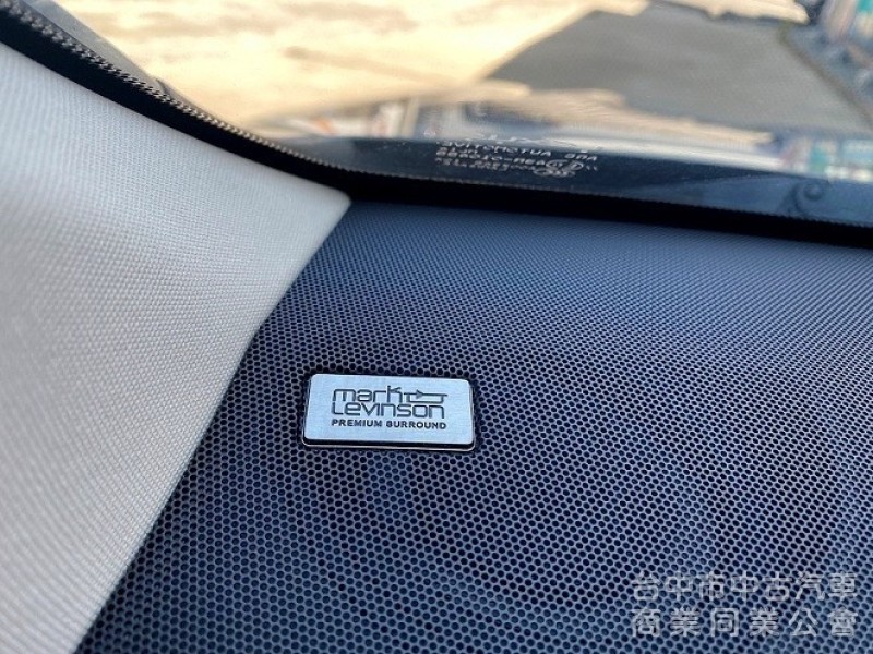 2020 NX300H 旗艦版 全新小改款 三眼式LED頭燈 全景天窗 冷熱通風座椅 CarPlay