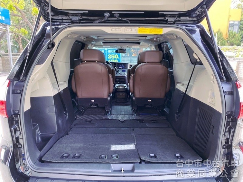 旗艦LIMITED 全新小改款 ACC自動跟車 8速300匹新式引擎 360環景 雙全景天窗