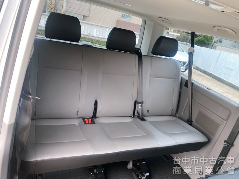 2022 T6.1 Caravelle 150p 3+3+3 長軸9人座 旅遊商務首選！
