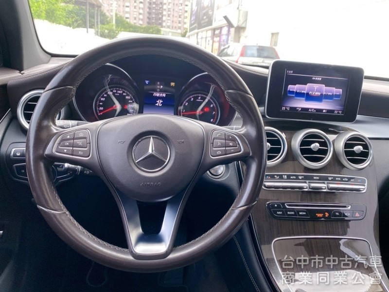 GLC250 Coupe 運動版 賓士總代理 AMG運動套件 選配23P自動跟車 柏林之音 車側踏板 360環景