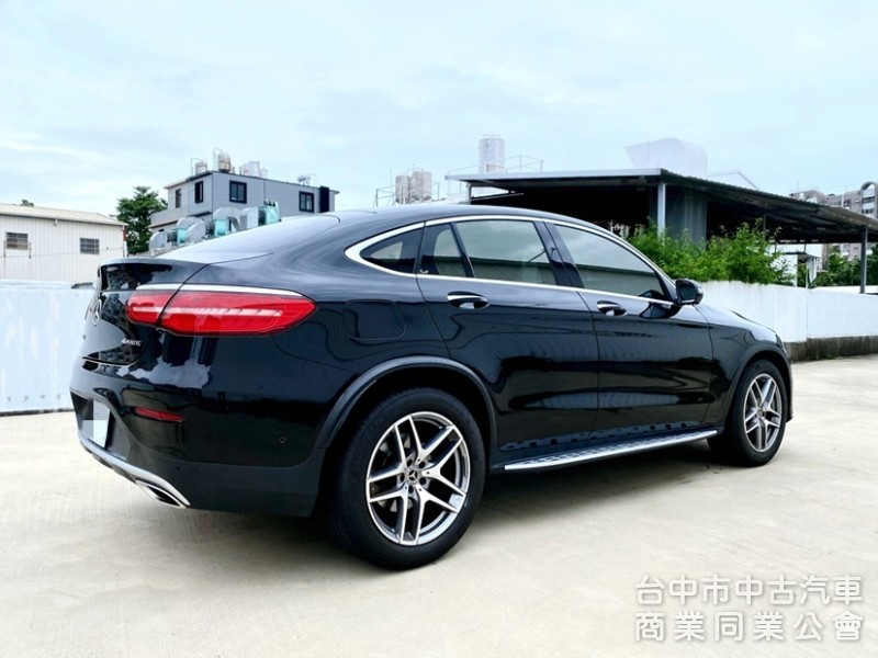 GLC250 Coupe 運動版 賓士總代理 AMG運動套件 選配23P自動跟車 柏林之音 車側踏板 360環景