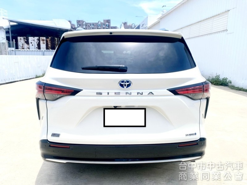 和泰總代理 全新第四代 SIENNA Hybrid 鉑金版 冷熱通風座椅 HUD抬頭顯示 全速域自動跟車