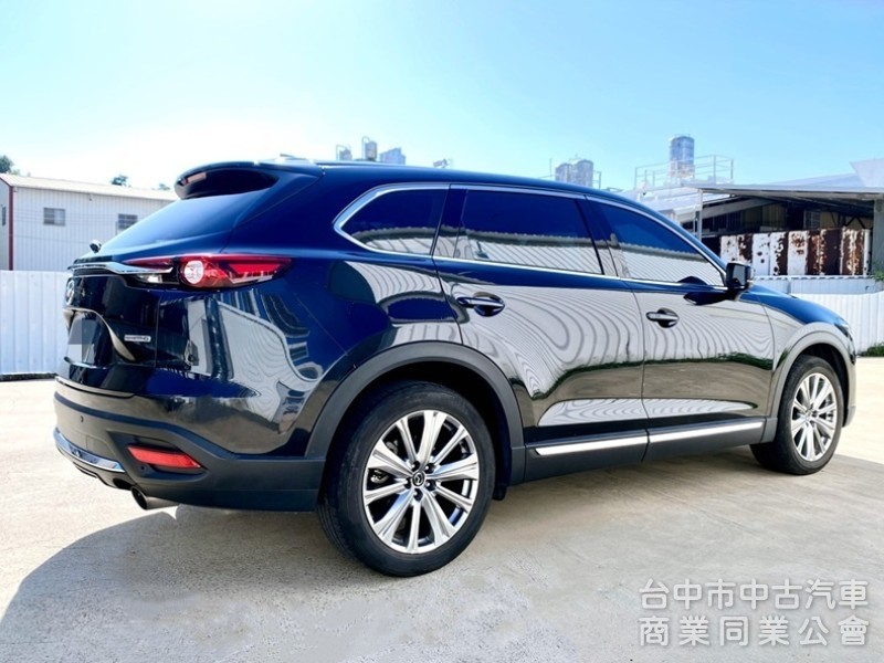 AWD 旗艦進化型 全新第二代 低里程 原漆原鈑件 新車味都還在！無線CarPlay 無線充電