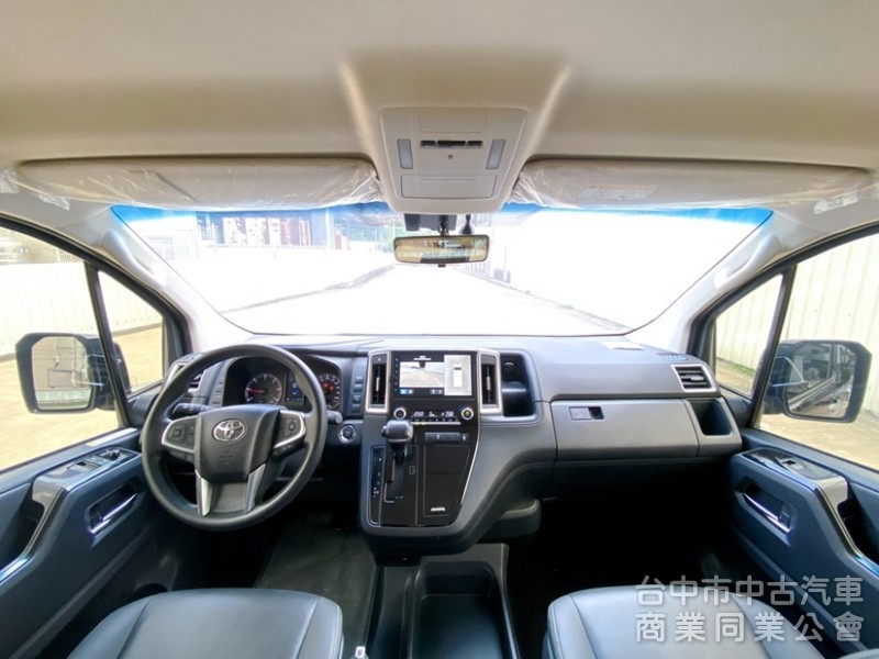 2024式 8人座豪華 市場稀有釋出 新增360環景 電子式後視鏡 CarPlay 原廠保固中！