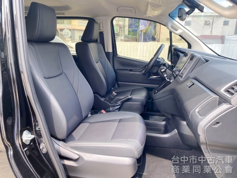 2024式 8人座豪華 市場稀有釋出 新增360環景 電子式後視鏡 CarPlay 原廠保固中！