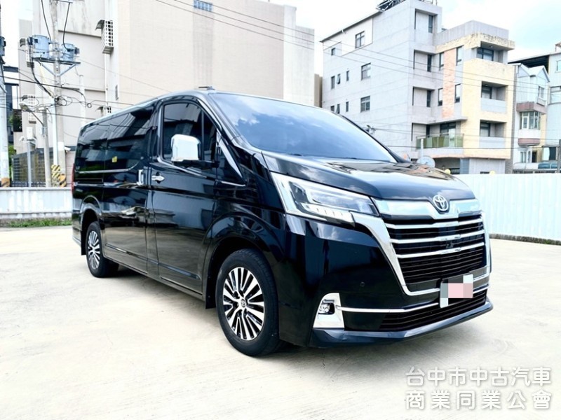 2024式 8人座豪華 市場稀有釋出 新增360環景 電子式後視鏡 CarPlay 原廠保固中！