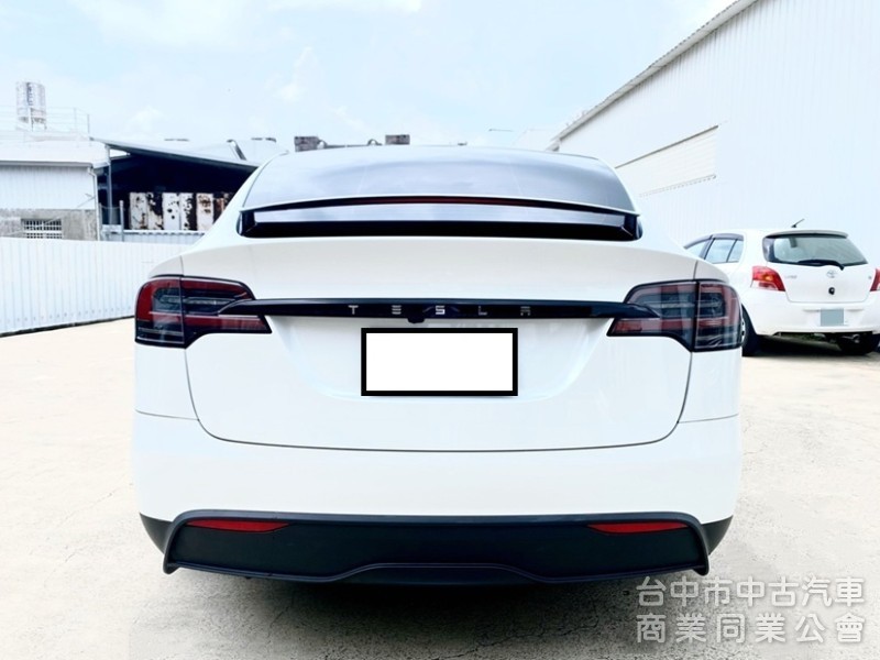 2023 全新改款 LR 7人座 選配米白內裝 EAP全智慧駕駛 YOKE方向盤 22吋Turbine輪圈