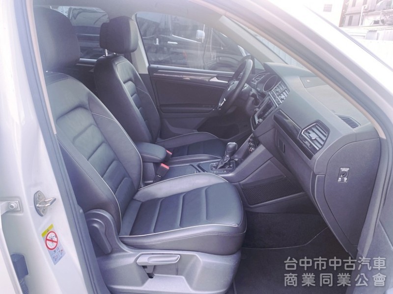 Tiguan 280 TSI Comfortline IKEY 電動座椅 ACC自動跟車 電動尾門 CarPlay！