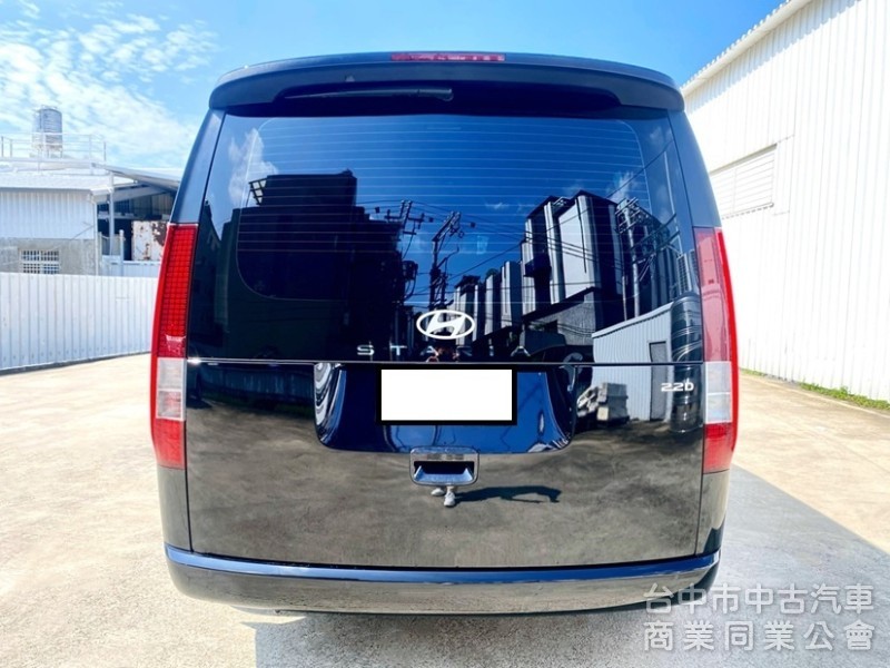 2024 Staria GLD-C 頂級8人座 數位儀錶 雙電動滑門 全速域自動跟車 6氣囊 原廠保固中！