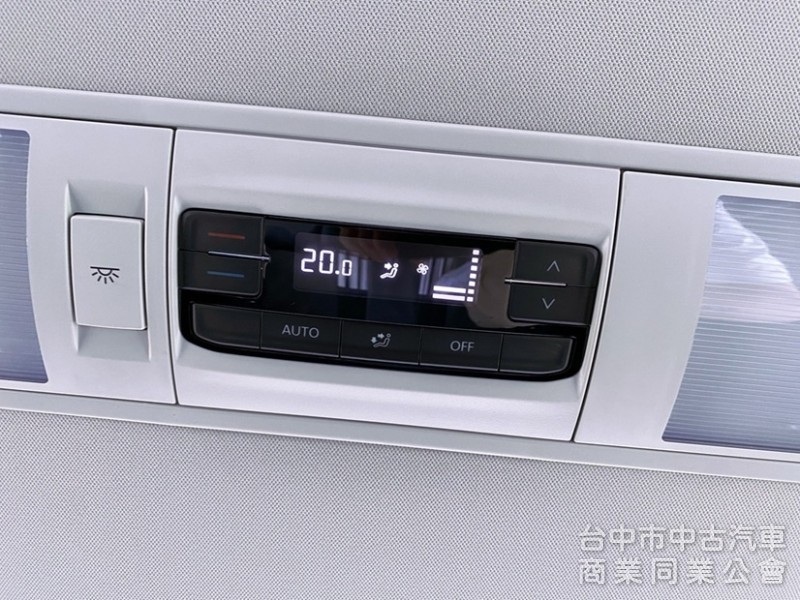 204匹大馬力 雙側電動滑門 盲點 全速域自動跟車 電動尾門 家庭車宿露營首選！