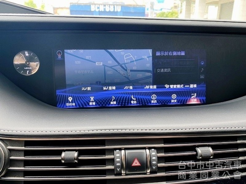 LS500 旗艦版  雙渦輪 後座電視影音 氣動按摩座椅 20吋鍍鉻霧黑鋁