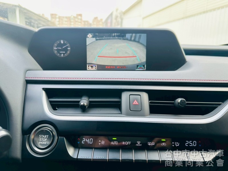 2021 Lexus ux200 f sport 低里程 電熱椅 賽車椅 盲點