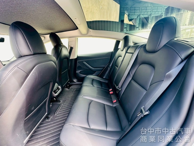 2022年 Tesla Model 3 Performance 極速快感