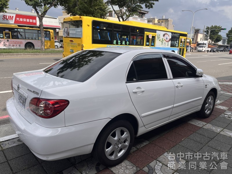 實車實圖 實價刊登 ㄧ手車 出廠至今都在原廠保養 實跑16萬公里