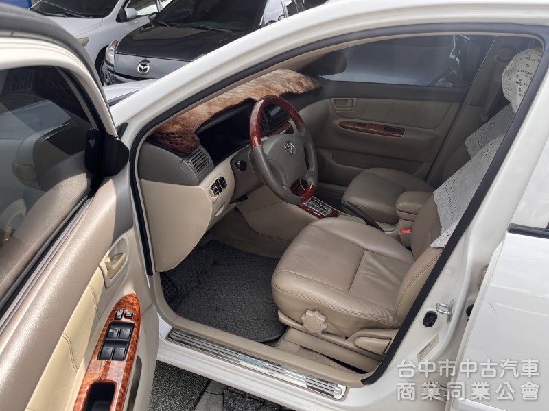 實車實圖 實價刊登 ㄧ手車 出廠至今都在原廠保養 實跑16萬公里