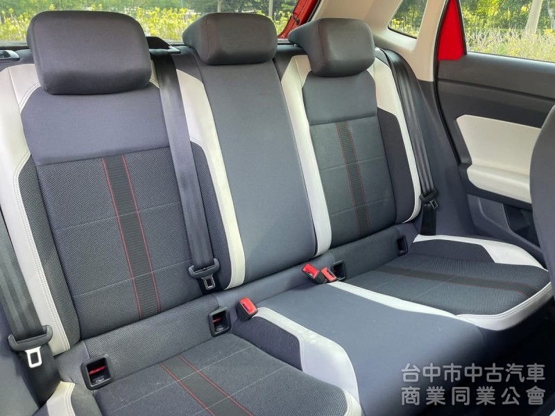 鑫華富汽車 230 Tsi Beats版
