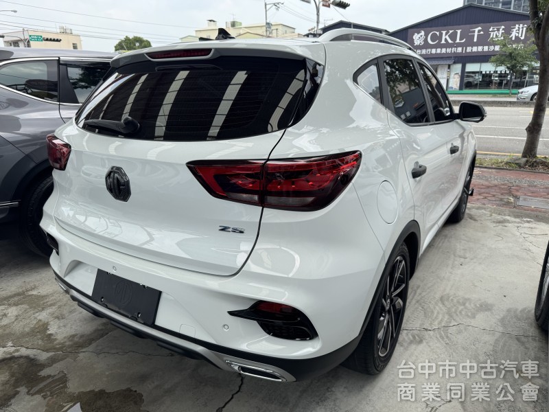 鑫華富汽車MG ZS 1.5 旗艦版