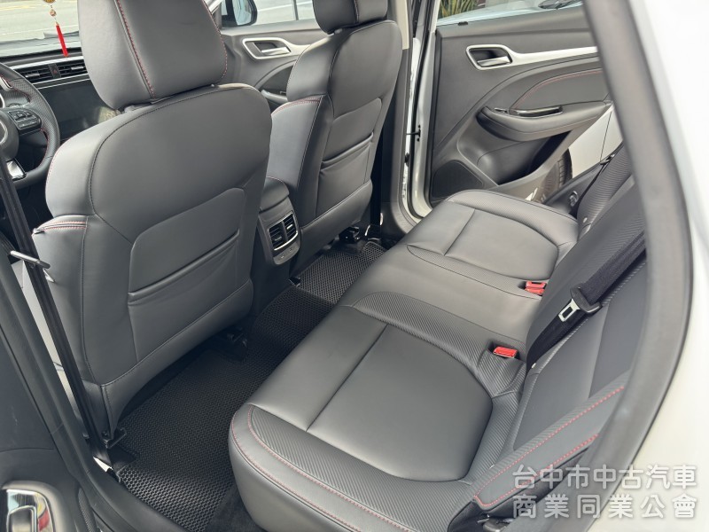 鑫華富汽車MG ZS 1.5 旗艦版