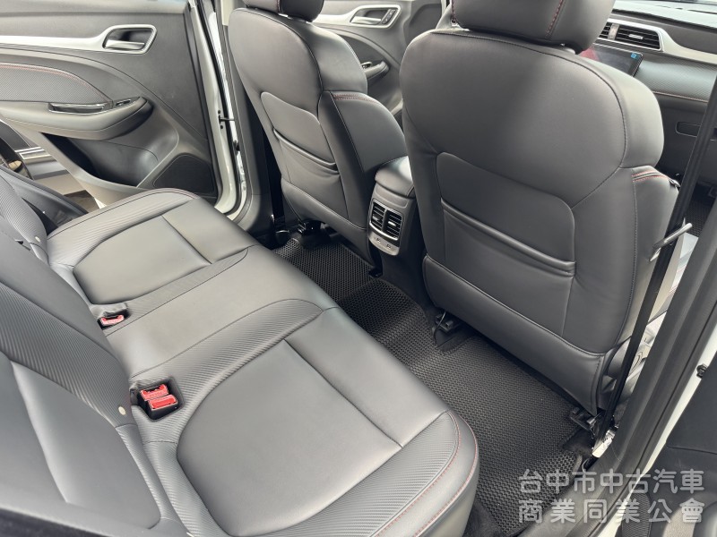 鑫華富汽車MG ZS 1.5 旗艦版