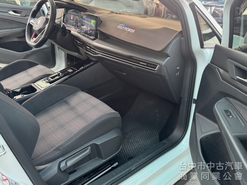 鑫華富汽車 福斯 GTI 8代