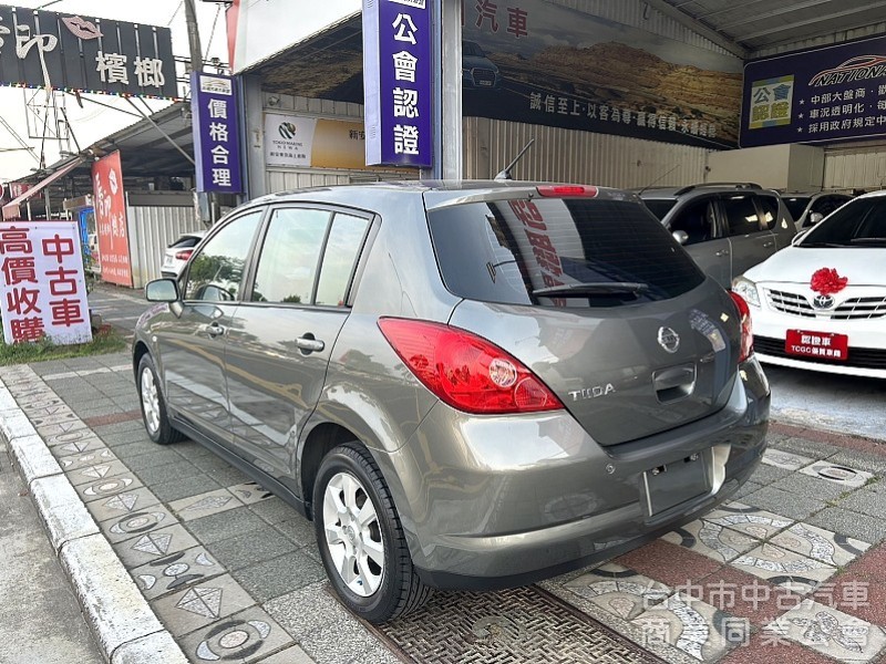 TIIDA 5門掀背車 里程只跑4.7萬 保証實車實價在店 認証車 可全額貸款