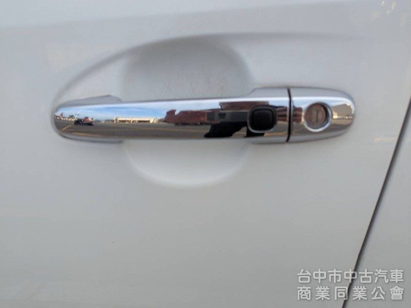 一手車.原版件.頂級豪華旗艦版.頭批新改款