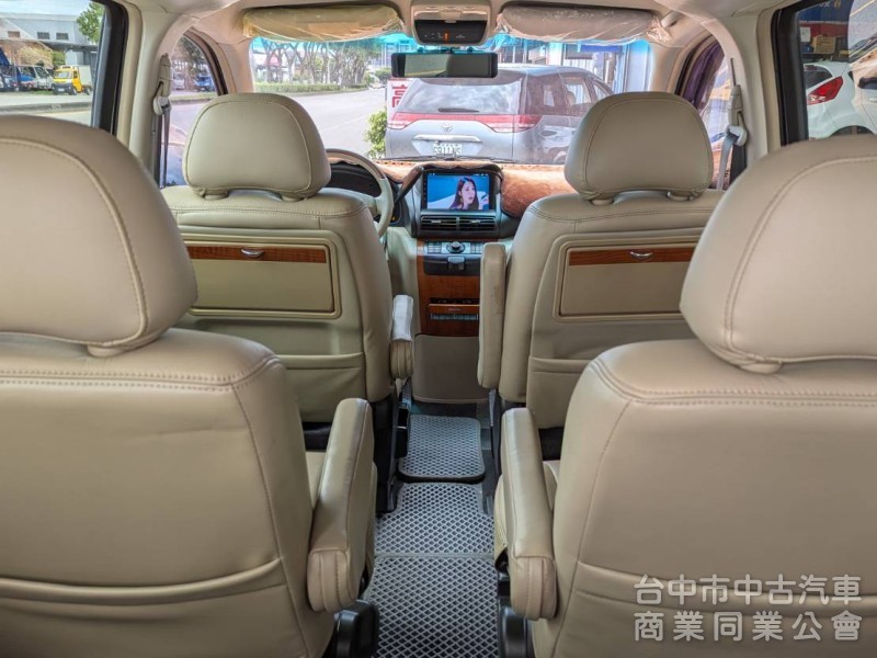 一手車.原版件.只跑94000公里.頂級豪華7人座.安卓機