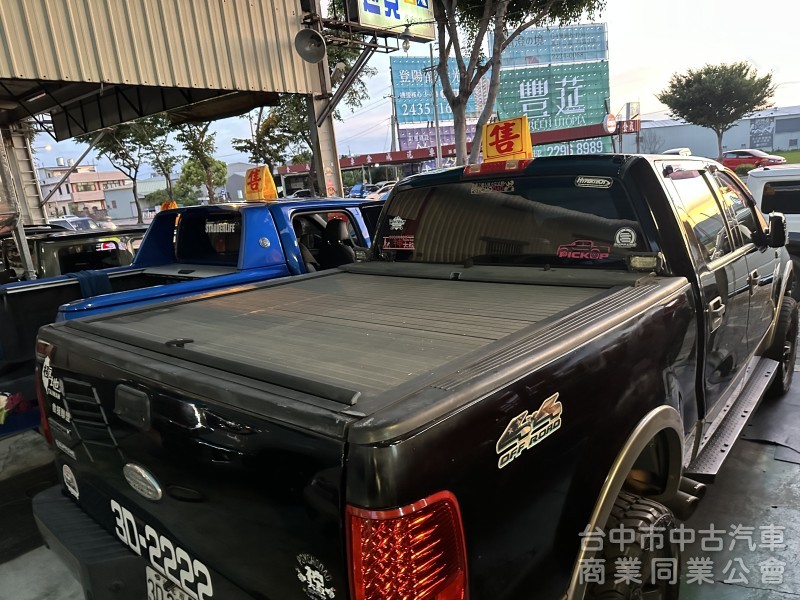 2004年 福特 F150 5.4cc 汽油