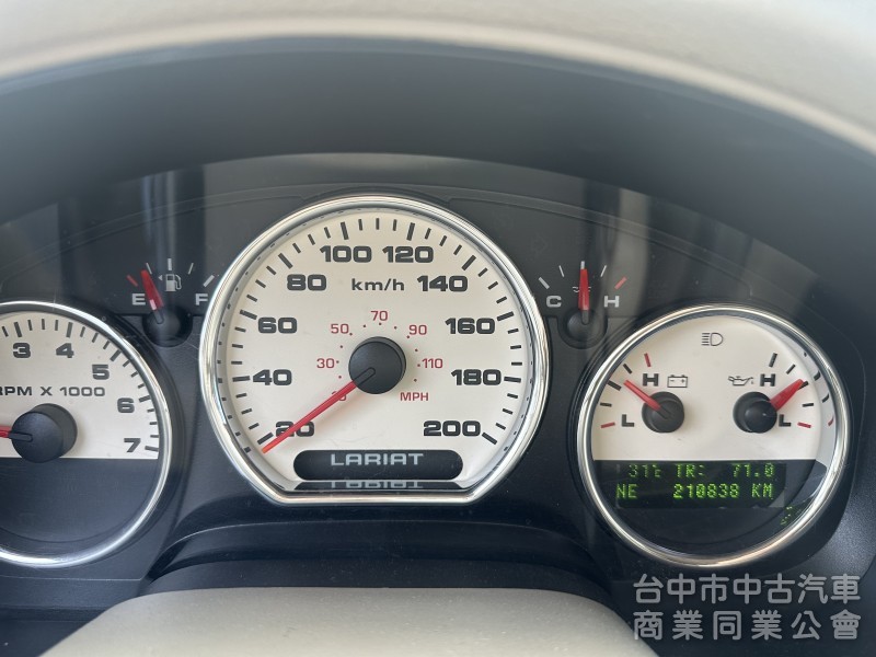 2004年 福特 F150 5.4cc 汽油