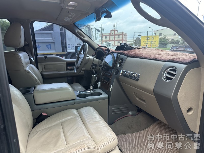 2004年 福特 F150 5.4cc 汽油