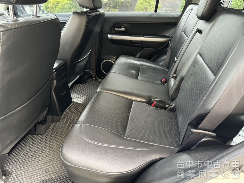 2015年Suzuki Vitara Jp 2.4cc 四輪傳動