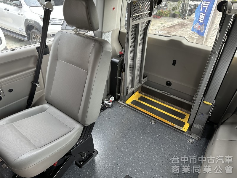 2016年 T6 福祉車 2.0cc 柴油