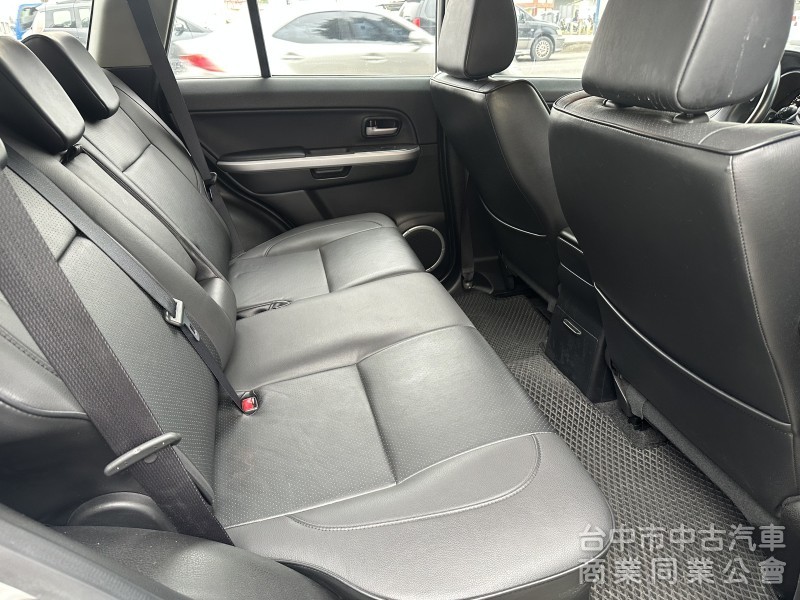 2015年 Suzuki grand Vitara Jp 2.4 四輪傳動 