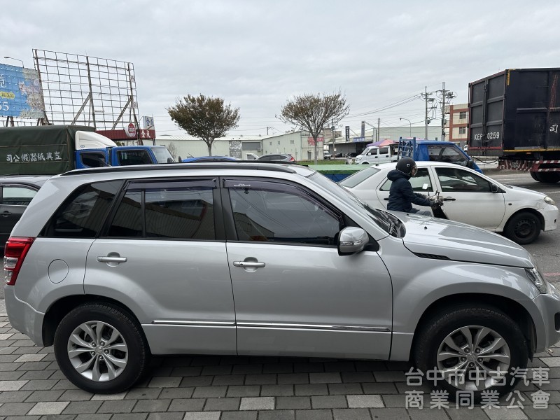 2015年 Suzuki grand Vitara Jp 2.4 四輪傳動 