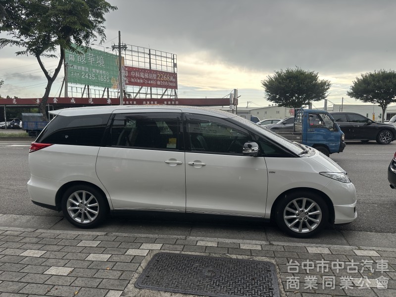 2019年 Previa 2.4cc 頂級 天窗 雙滑門