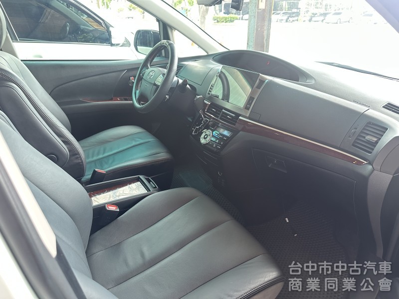 2019年 Previa 2.4cc 頂級 天窗 雙滑門
