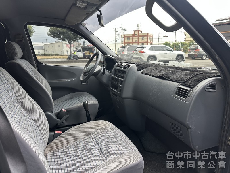 2004年豐田 Hiace Solemio 2.7cc 手排 手排 