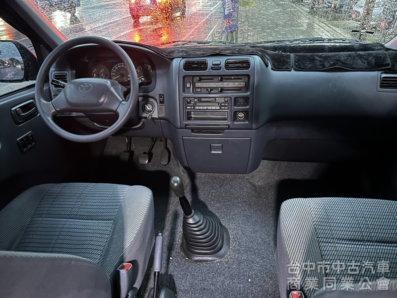 2004年豐田 Hiace Solemio 2.7cc 手排 手排 