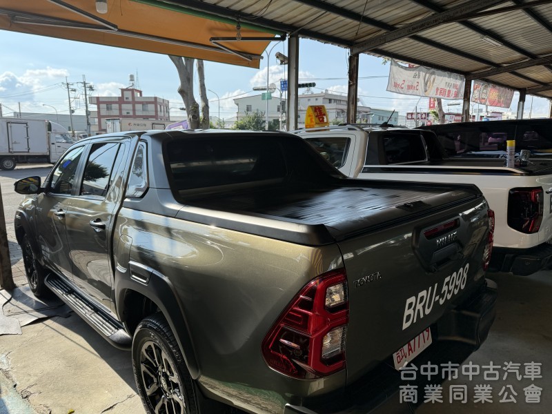 2023年領牌 跑2萬公里 海力士 Hilux 2.8cc